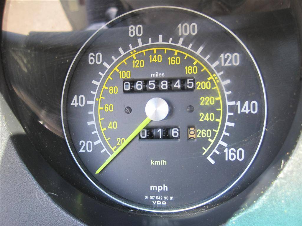 Mercedes-benz-380sl-1983-silver-13