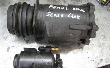 Mercedes-benz-380sl-1983-silver-16