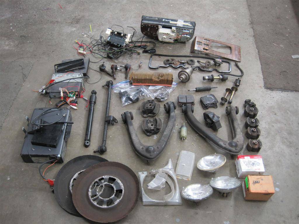 Mercedes-benz-380sl-1983-silver-4