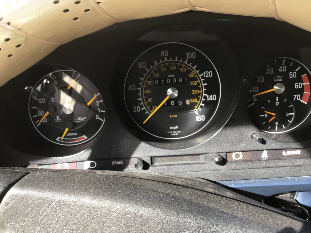 Mercedes-benz-380sl-1983-silver-7