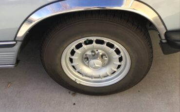 Mercedes-benz-380sl-1983-silver-8