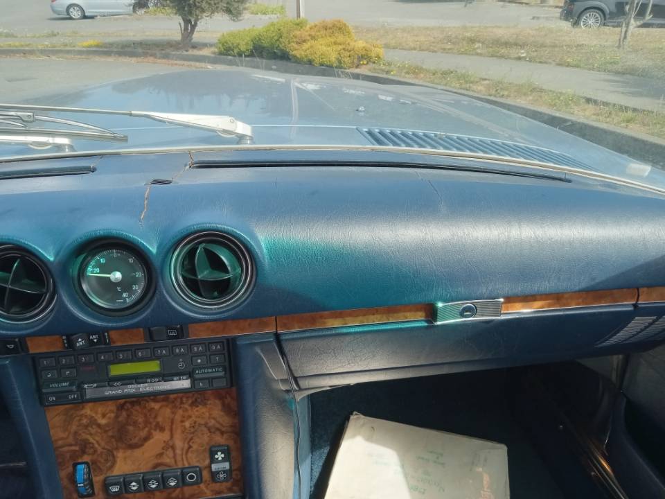 Mercedes-benz-380sl-1985-13