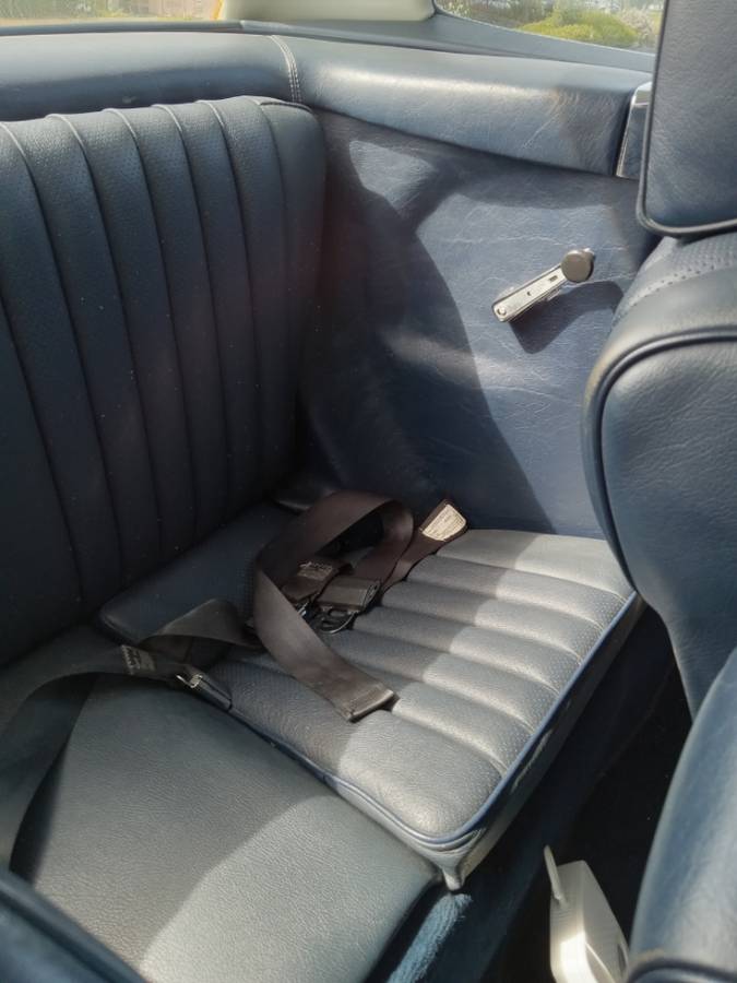 Mercedes-benz-380sl-1985-15