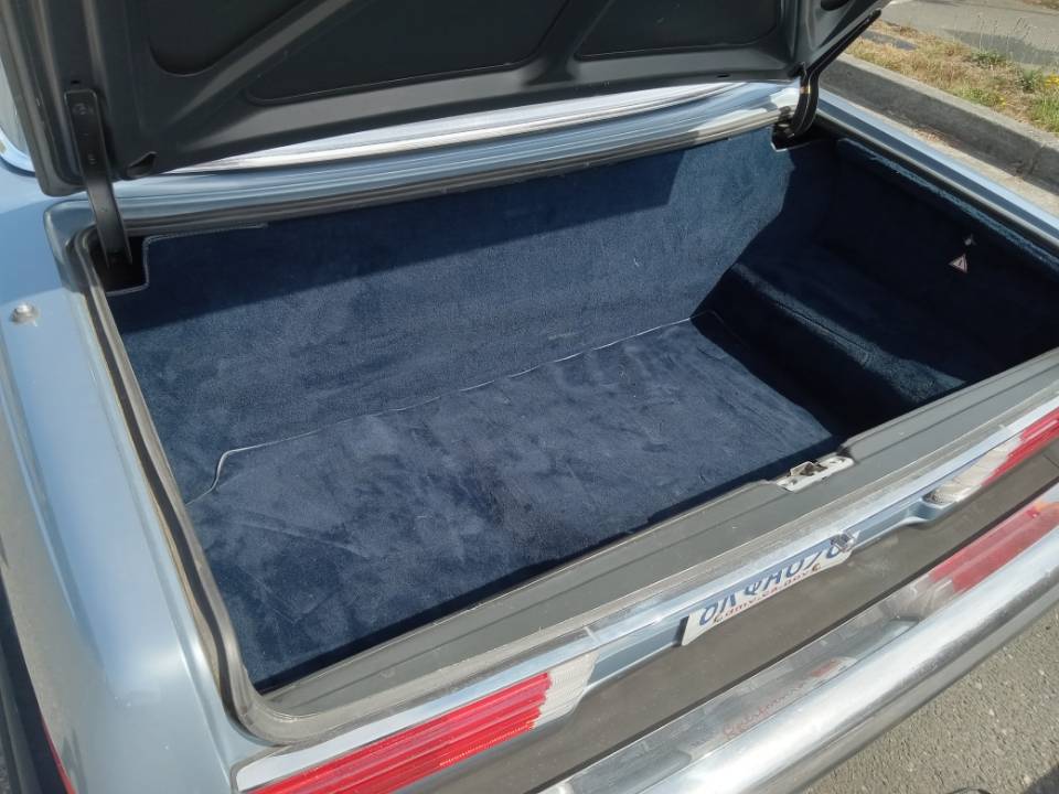 Mercedes-benz-380sl-1985-18