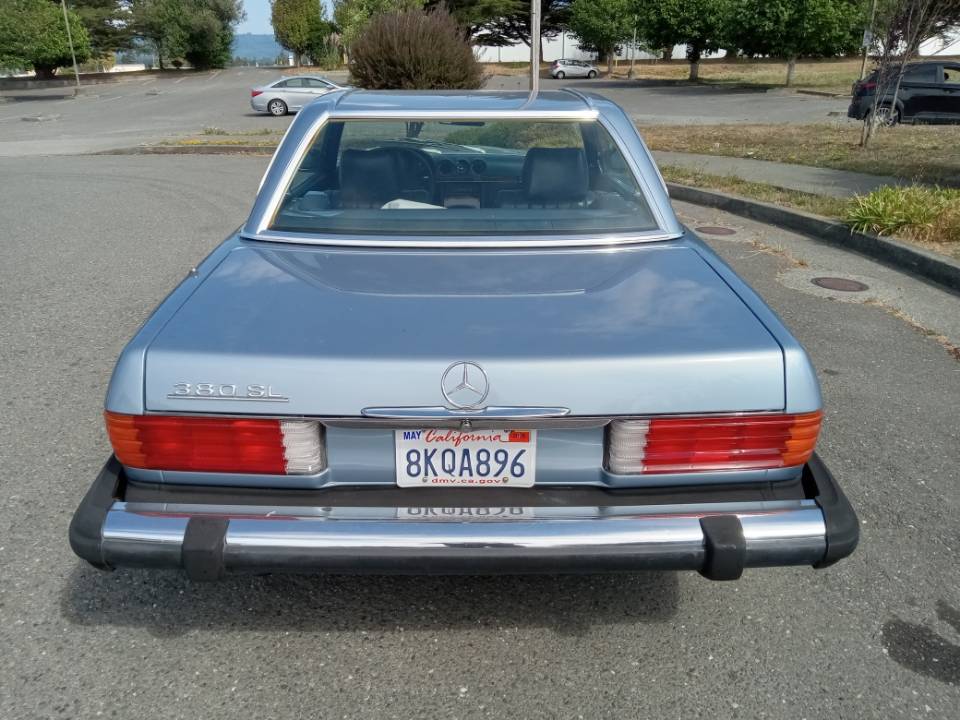 Mercedes-benz-380sl-1985-8