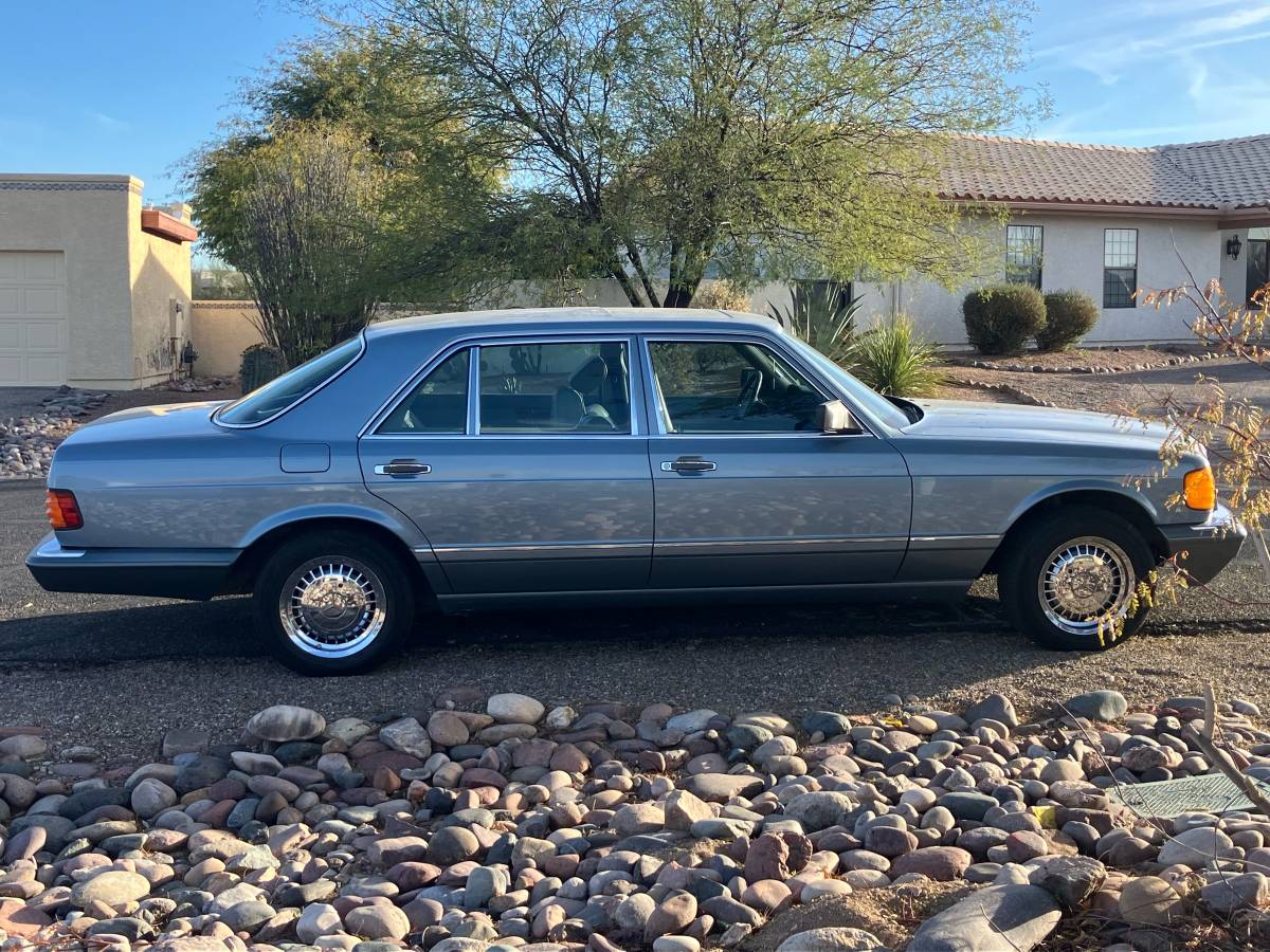 Mercedes-benz-420sel-1986-blue