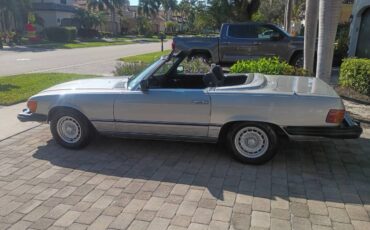 Mercedes-benz-450-sl-convertible-1980-1