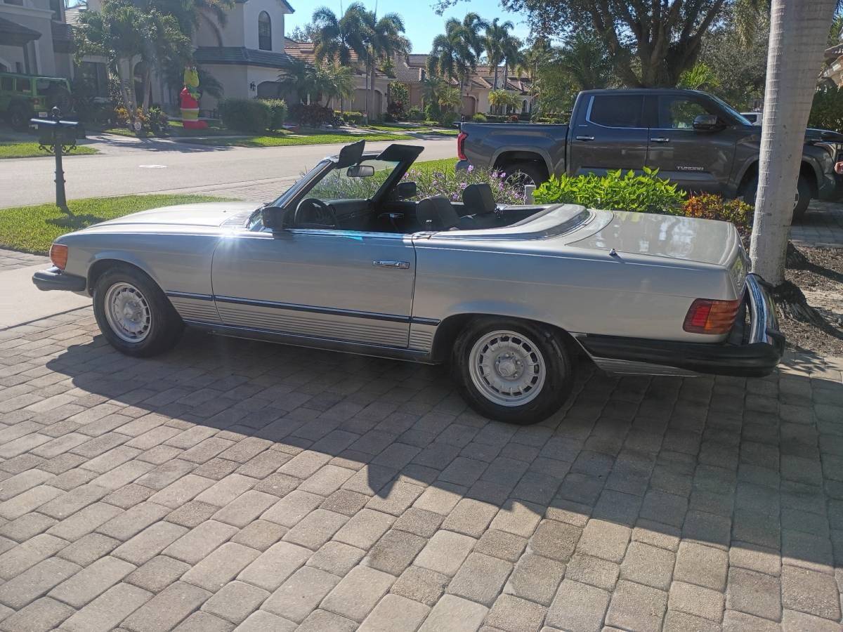 Mercedes-benz-450-sl-convertible-1980-2