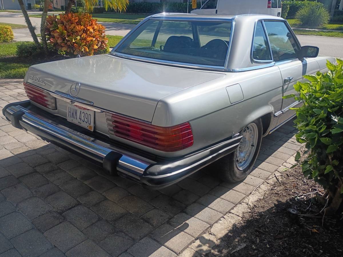 Mercedes-benz-450-sl-convertible-1980-9
