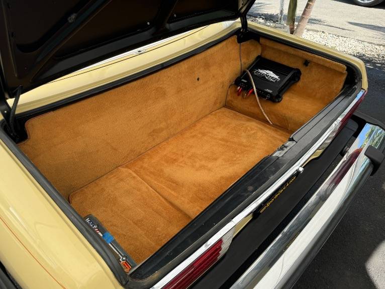 Mercedes-benz-450sl-1978-28