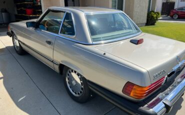 Mercedes-benz-560-1986-silver-7