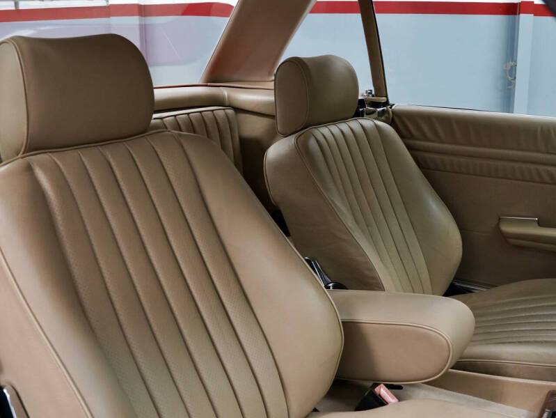 Mercedes-benz-560-560sl-1988-4