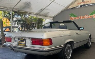 Mercedes-benz-560-class-1986-12