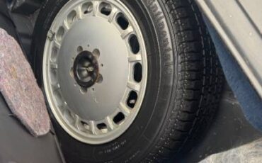 Mercedes-benz-560-class-1986-43