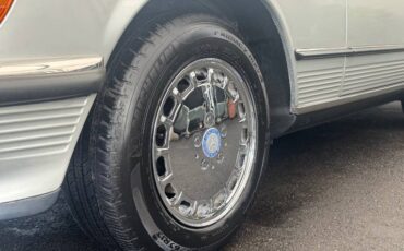 Mercedes-benz-560-class-1986-8