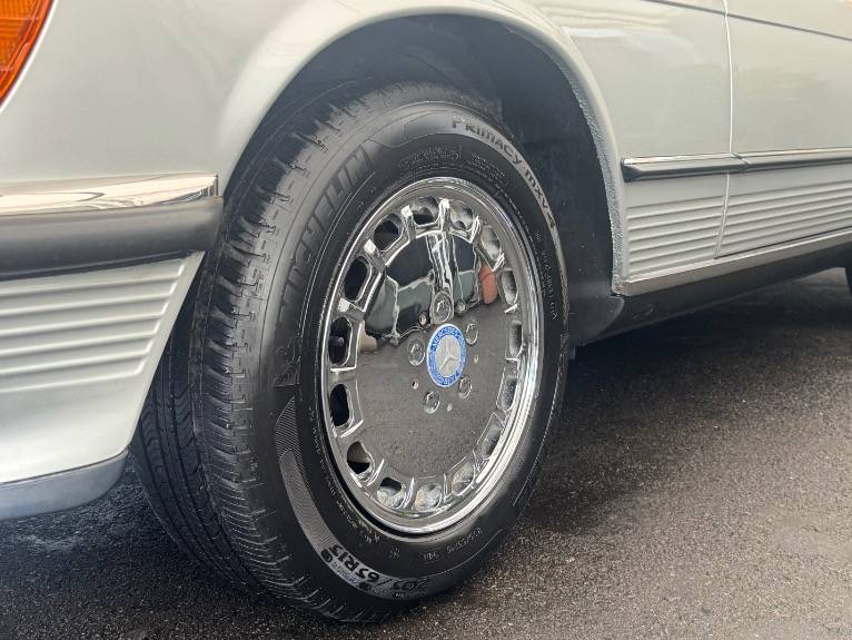 Mercedes-benz-560-class-1986-8