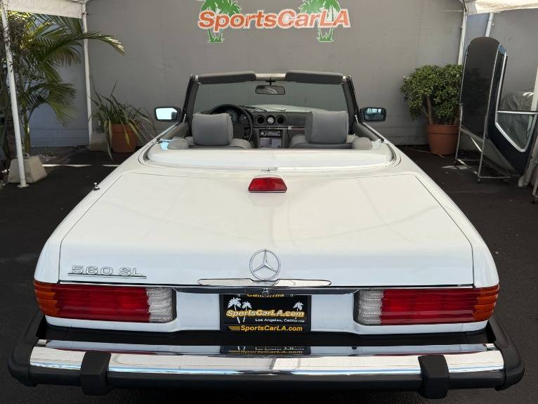 Mercedes-benz-560-class-1987-13