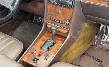 Mercedes-benz-560-class-1987-14