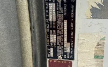 Mercedes-benz-560-class-1987-15