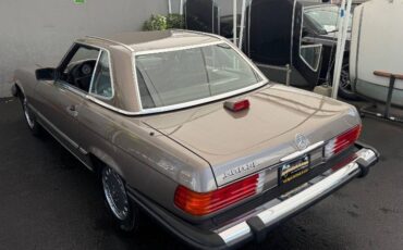 Mercedes-benz-560-class-1987-17