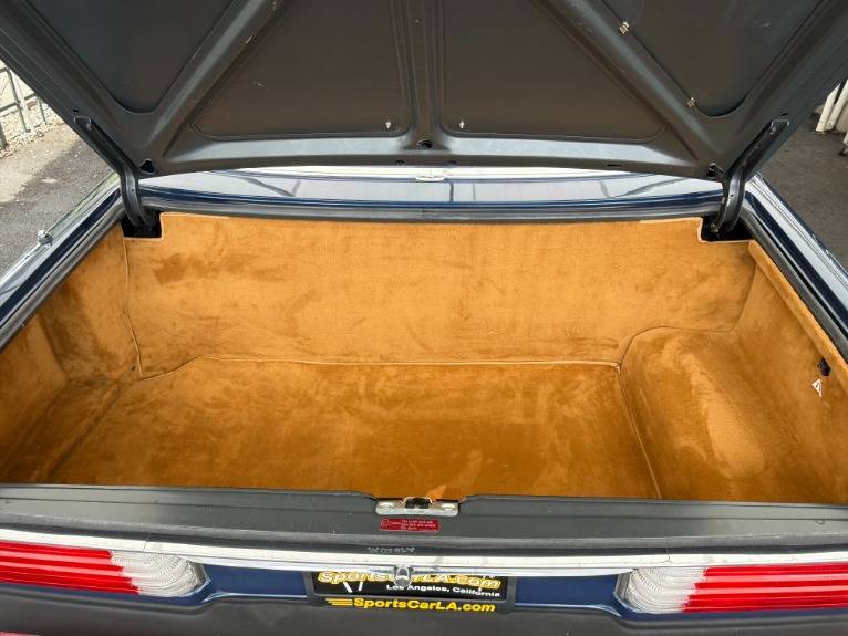 Mercedes-benz-560-class-1987-30