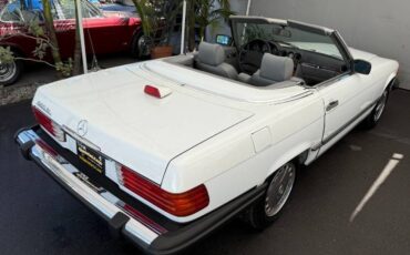 Mercedes-benz-560-class-1987-32