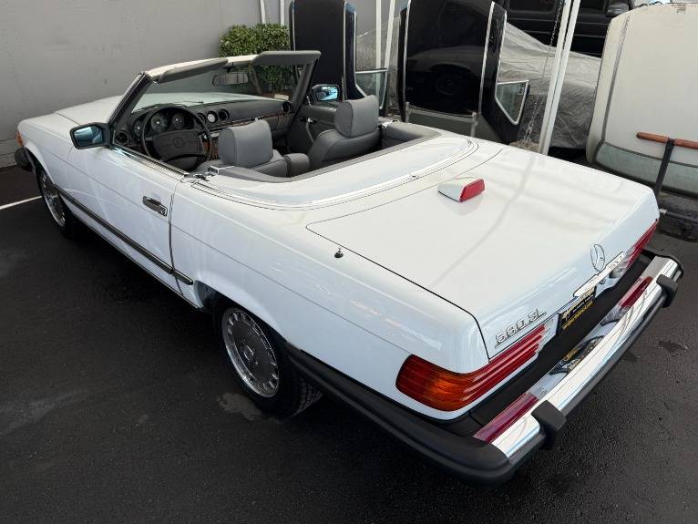 Mercedes-benz-560-class-1987-33