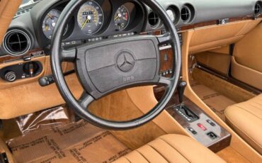 Mercedes-benz-560-class-1987-40