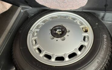 Mercedes-benz-560-class-1987-42