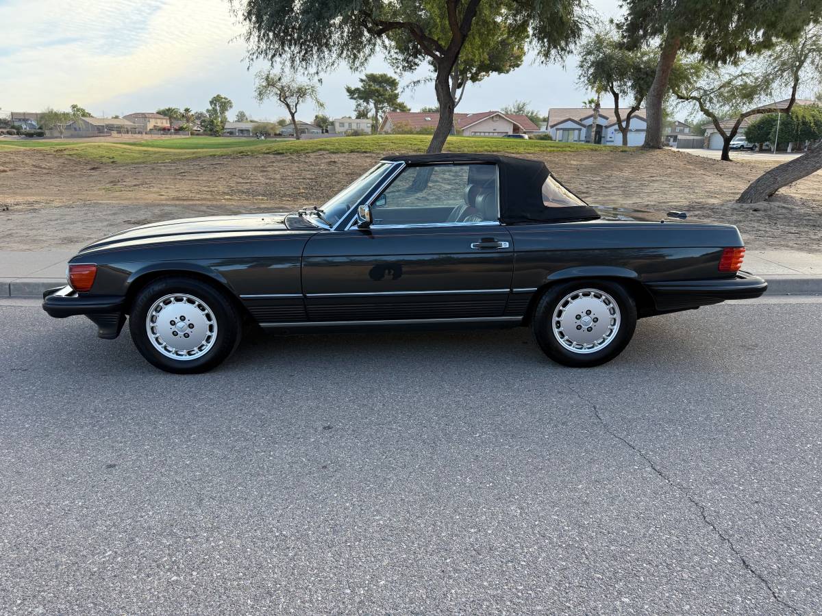 Mercedes-benz-560-sl-1989-10
