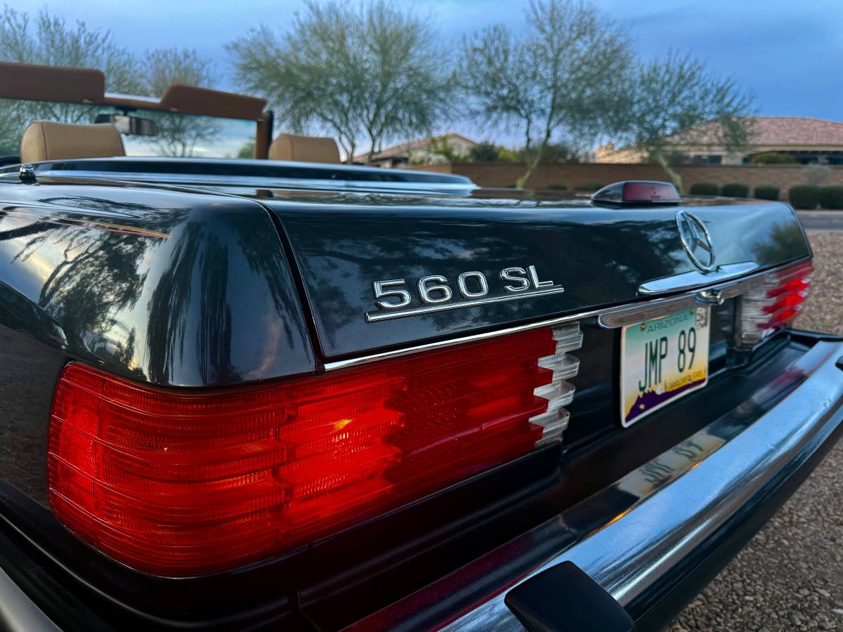 Mercedes-benz-560-sl-1989-13