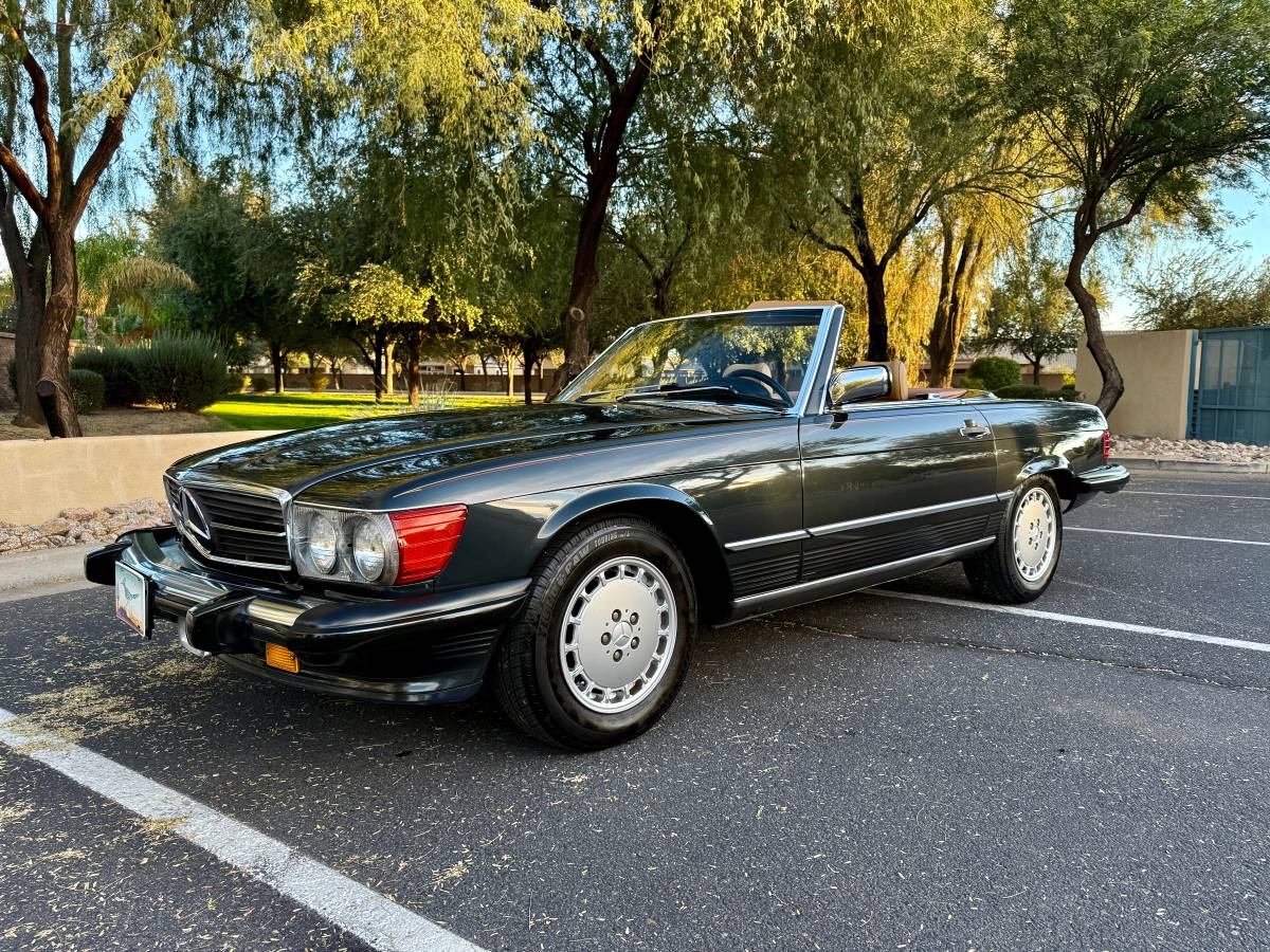 Mercedes-benz-560-sl-1989-3