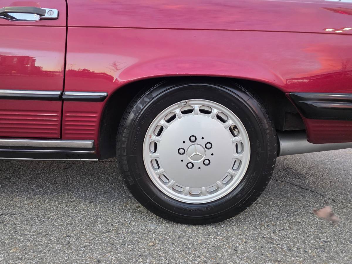 Mercedes-benz-560-sl-1989-red-22