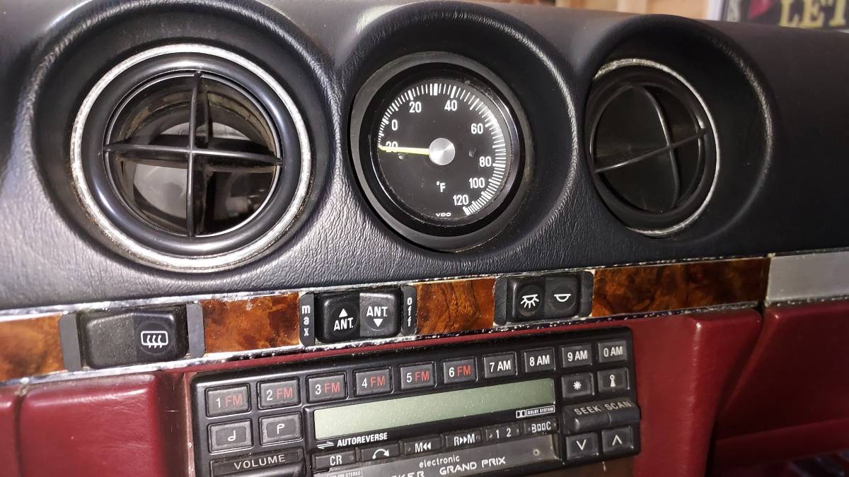 Mercedes-benz-560-sl-1989-white-10