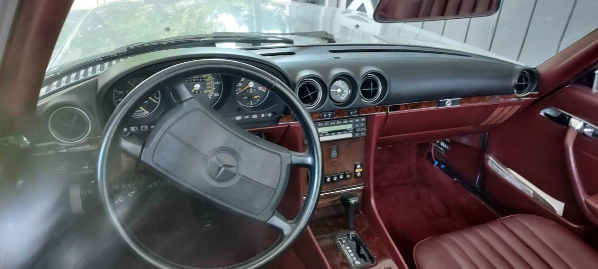 Mercedes-benz-560-sl-1989-white-2