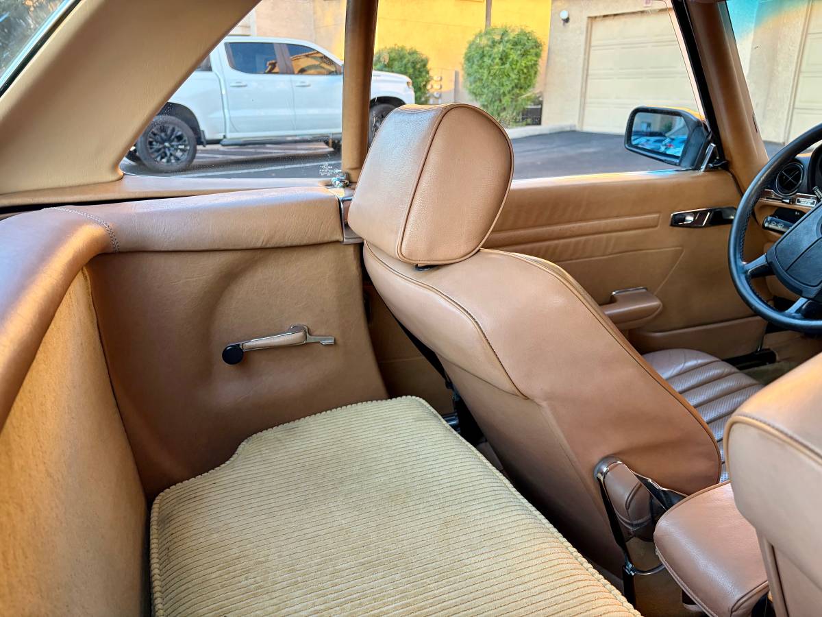 Mercedes-benz-560sl-r107-1986-blue-5