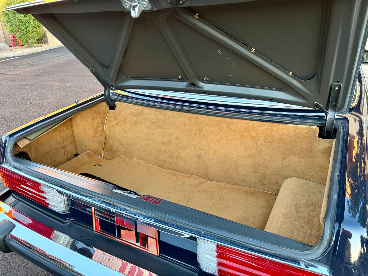 Mercedes-benz-560sl-r107-1986-blue-6