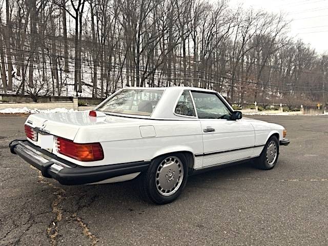 Mercedes-benz-560sl-roadster-1987-white-12