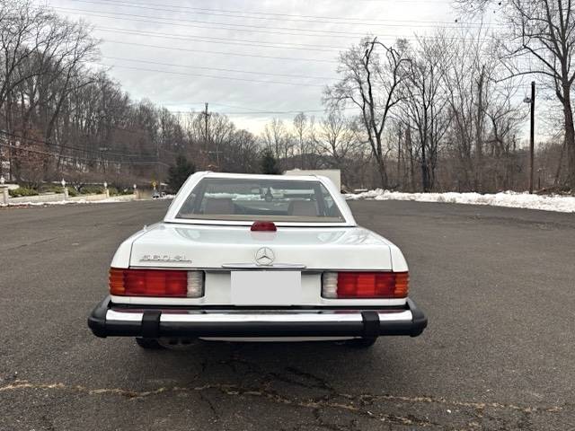 Mercedes-benz-560sl-roadster-1987-white-21