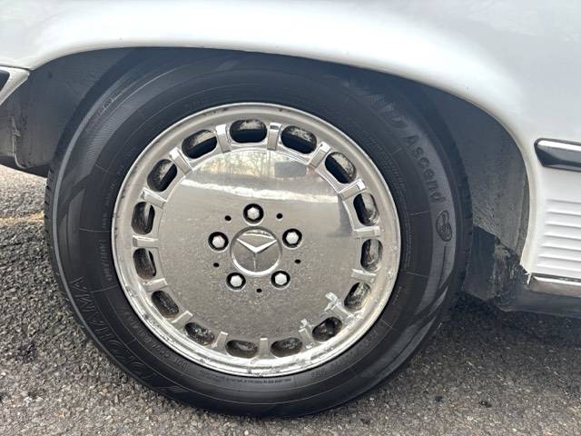 Mercedes-benz-560sl-roadster-1987-white-22