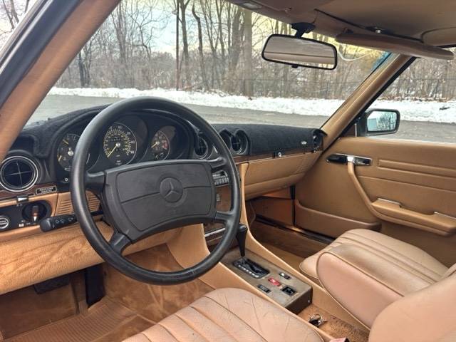 Mercedes-benz-560sl-roadster-1987-white-4