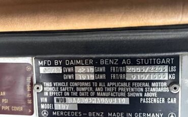 Mercedes-benz-560sl-roadster-1987-white-9