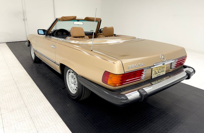 Mercedes-benz-Other-1985-Champagne-Metallic-Tan-21