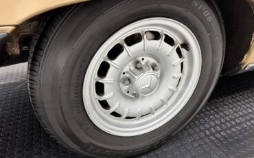 Mercedes-benz-Other-1985-Champagne-Metallic-Tan-36