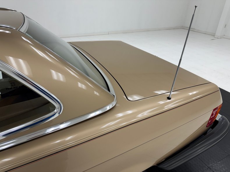 Mercedes-benz-Other-1985-Champagne-Metallic-Tan-40