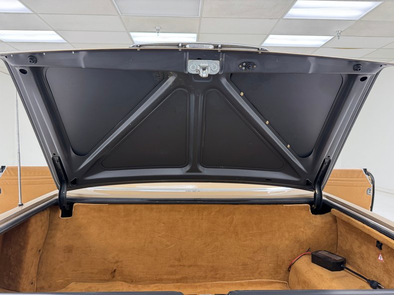 Mercedes-benz-Other-1985-Champagne-Metallic-Tan-47