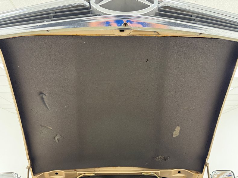 Mercedes-benz-Other-1985-Champagne-Metallic-Tan-9