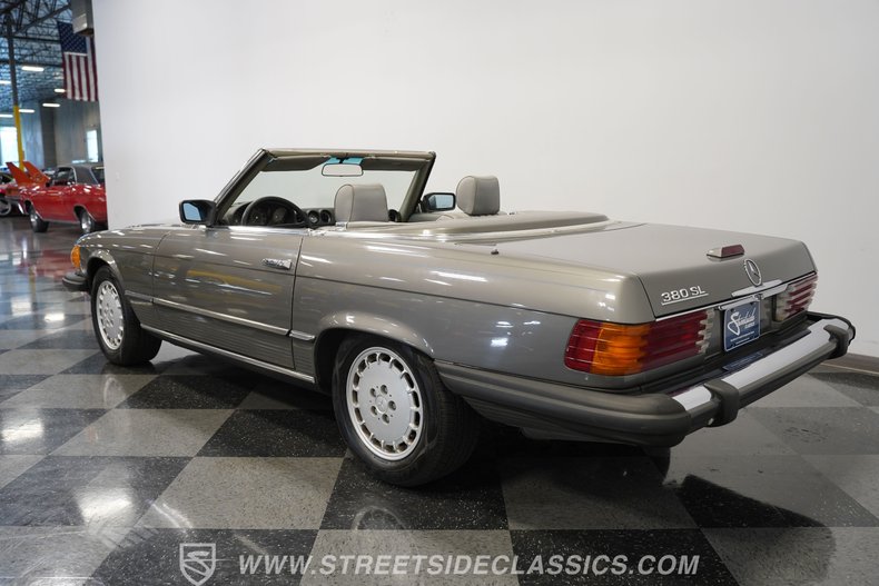 Mercedes-benz-Other-1985-Gray-Gray-12