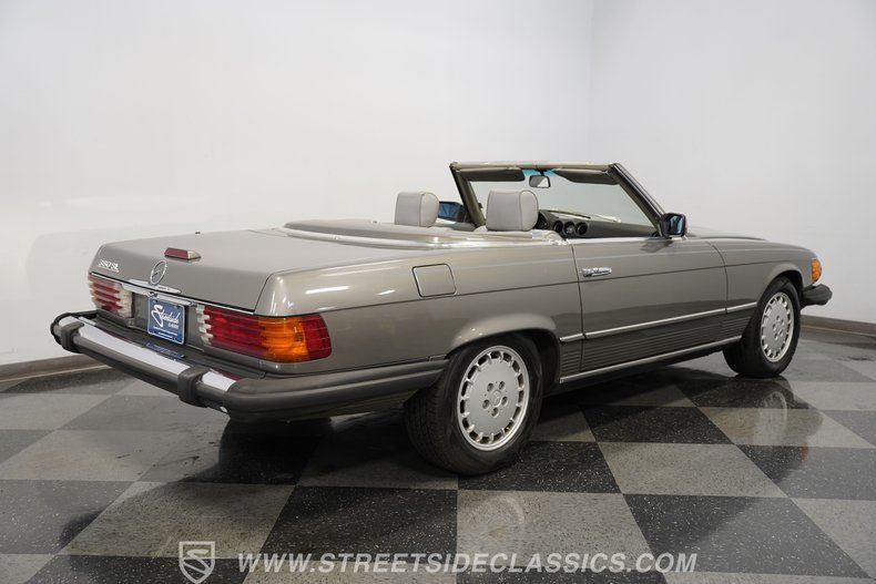 Mercedes-benz-Other-1985-Gray-Gray-15