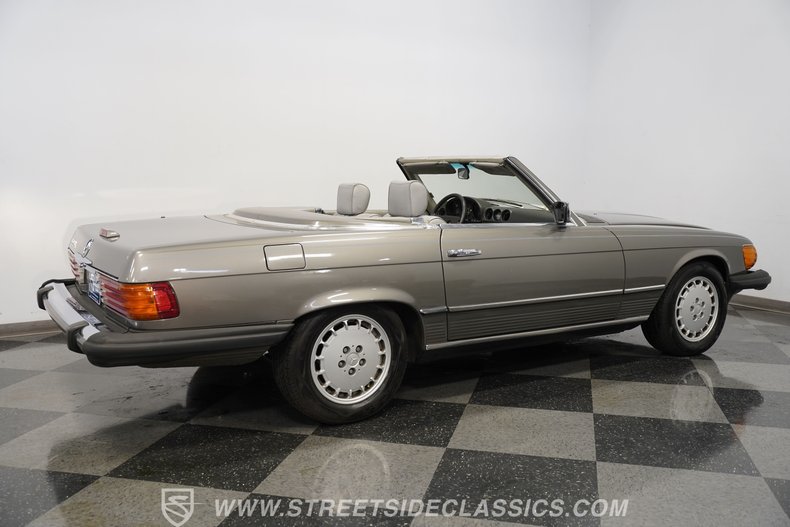 Mercedes-benz-Other-1985-Gray-Gray-16